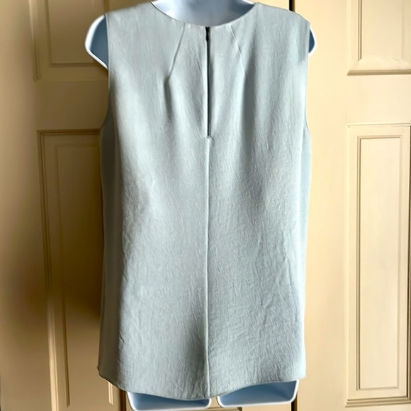 Ellie Tahari Shell Top, Powder blue, Size M - Picture 3 of 4